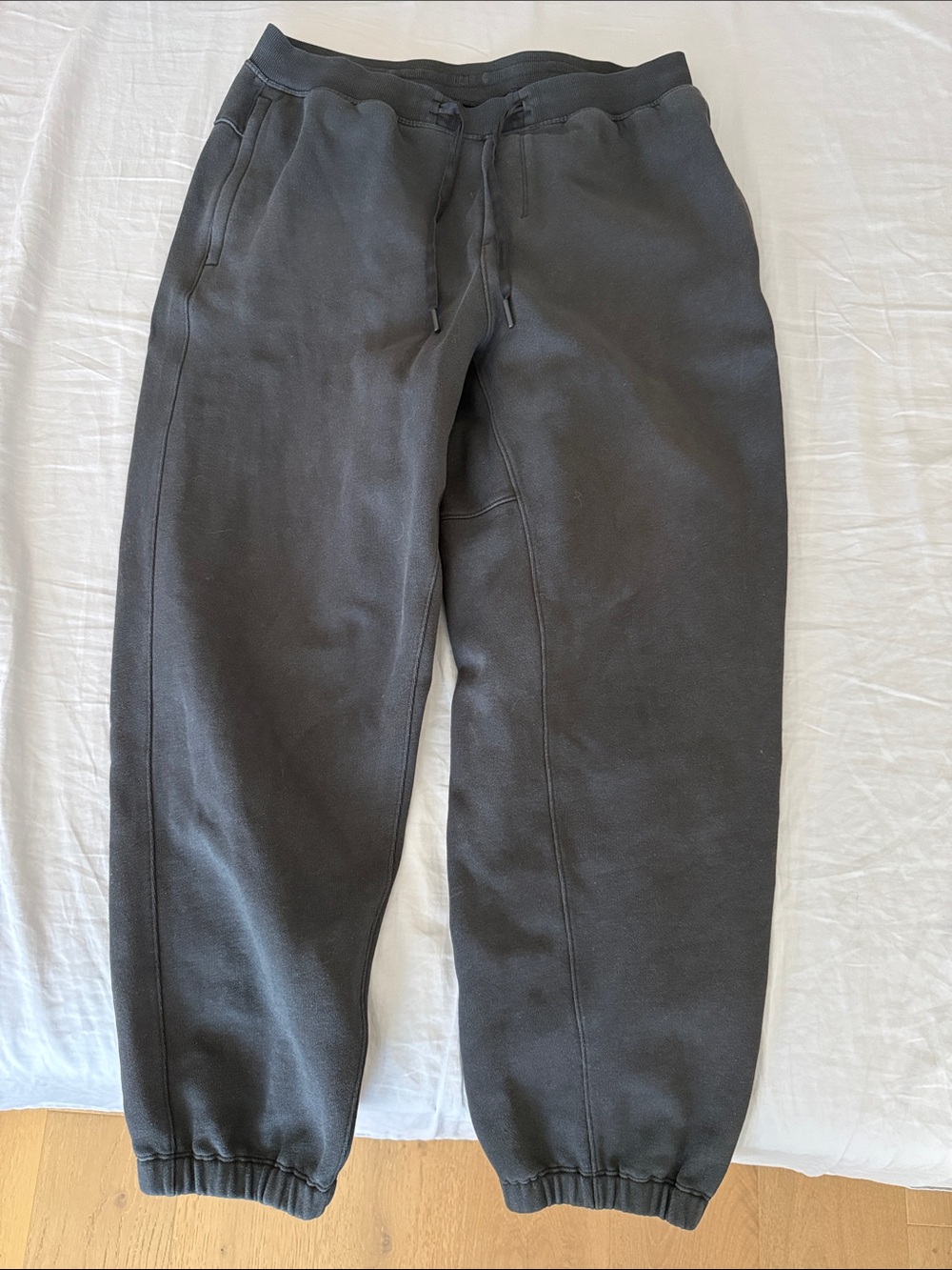 lululemon athletica Men's Charcoal Black Jogger Sweatpants